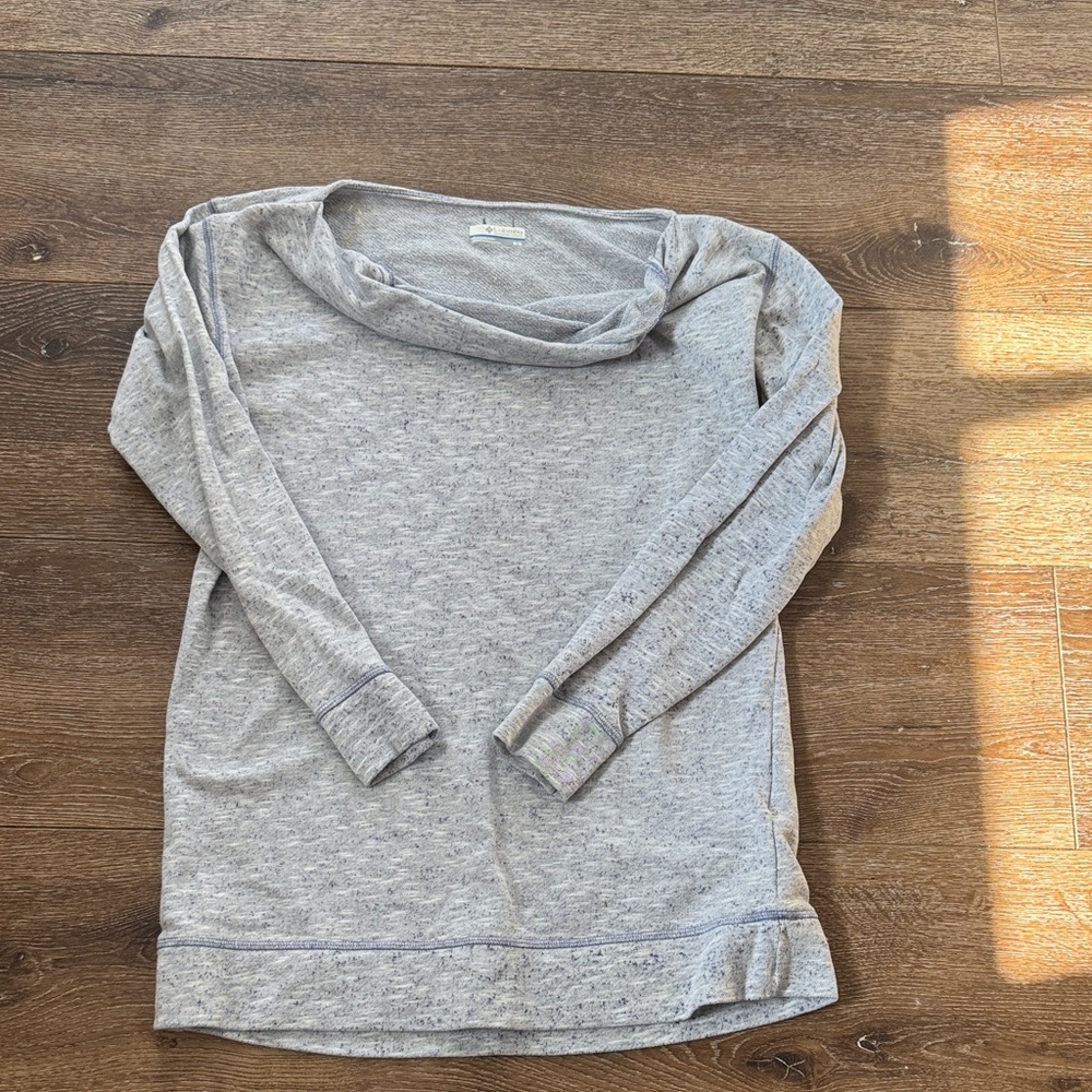 Columbia‎ scoop neck long sleeve medium